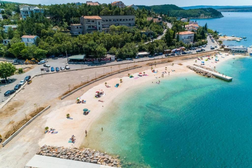Vila Martina - Bellevue Smrika Bagian luar foto